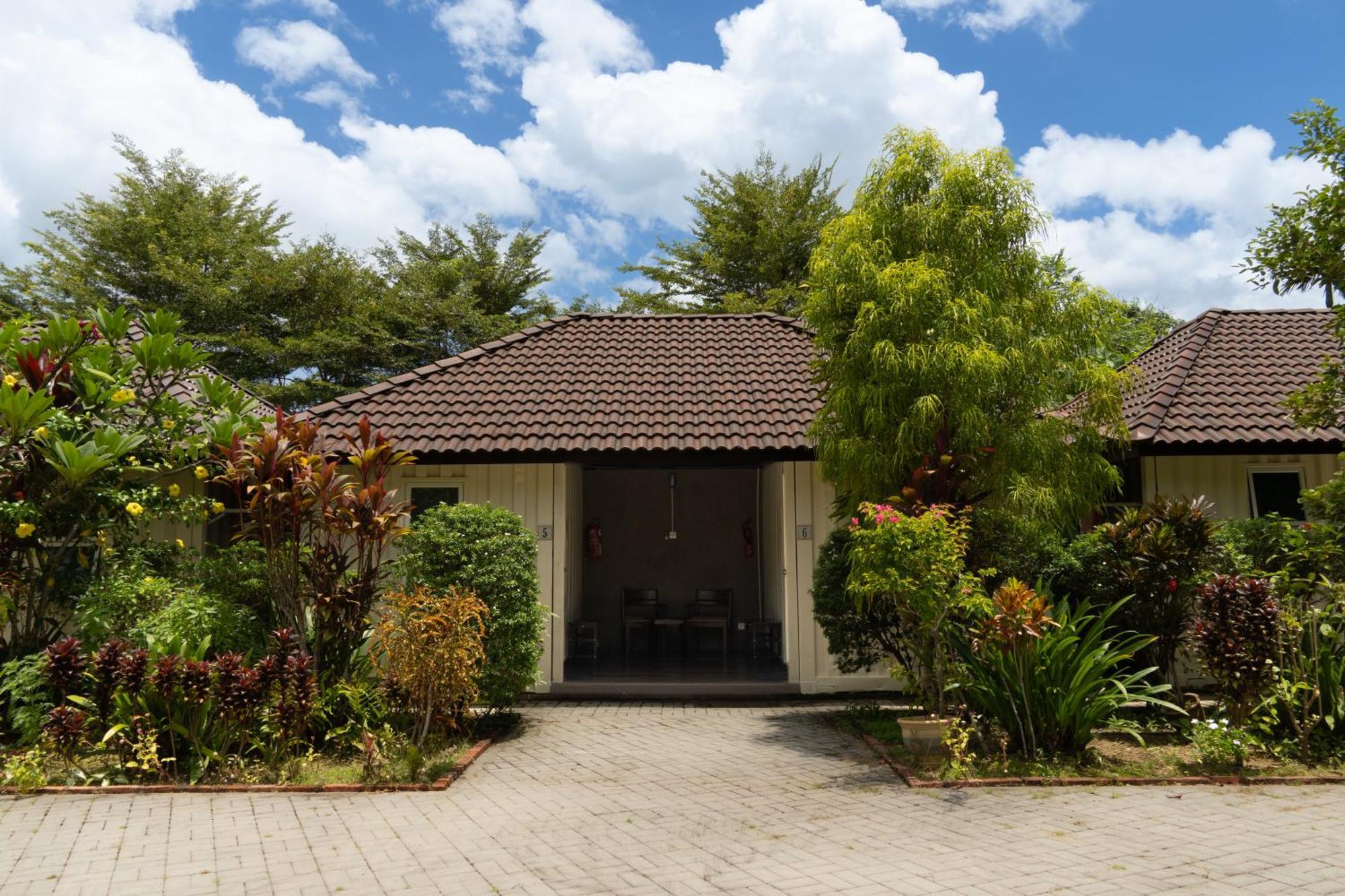 Bambu Getaway Apartment Kuah Exterior photo